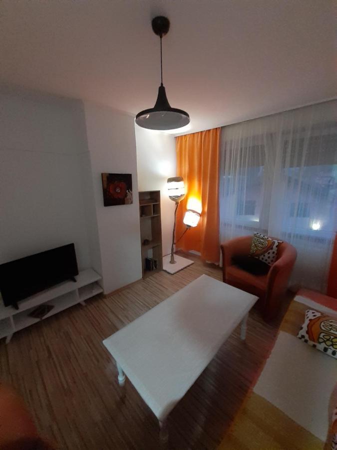 Rooms & Apartment Gh Pasha Tuzla Extérieur photo