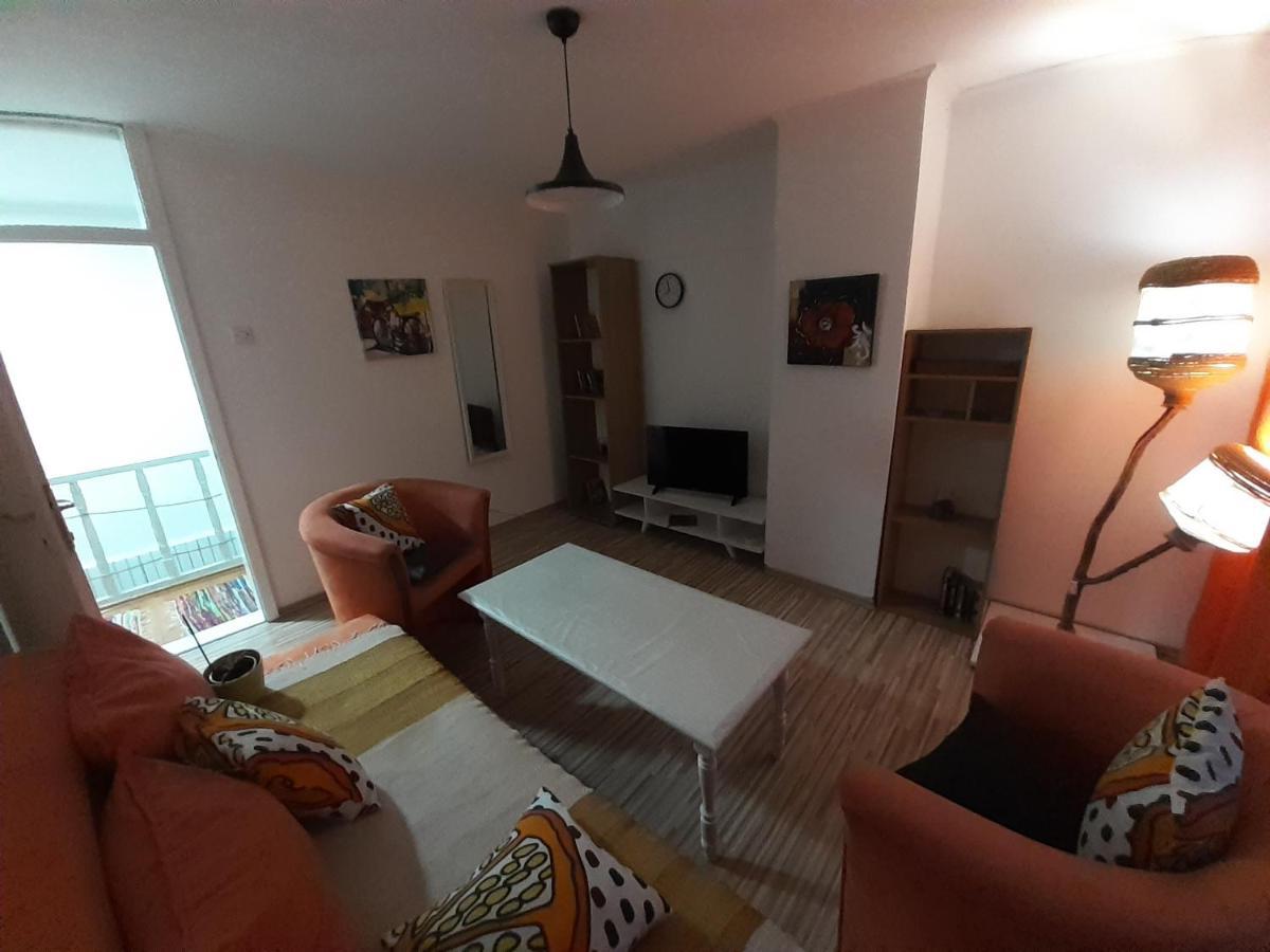Rooms & Apartment Gh Pasha Tuzla Extérieur photo