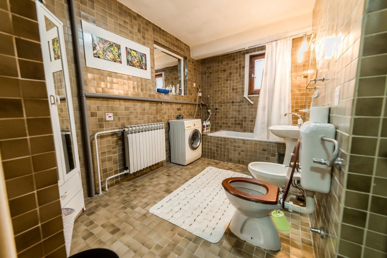 Rooms & Apartment Gh Pasha Tuzla Extérieur photo